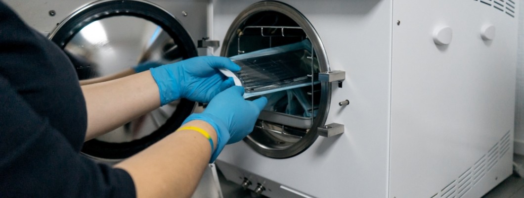 Instrumente medicale în procesul de sterilizare
