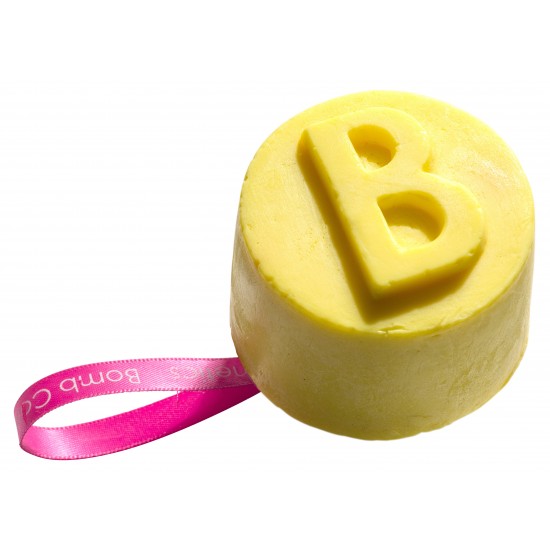 Gel de dus solid Let it Bee Bomb Cosmetics 130 g Gel de dus solid Let it Bee Bomb Cosmetics 130 g