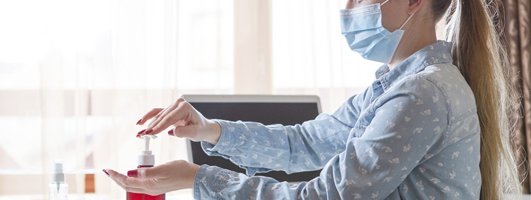 Igienizarea mâinilor și dezinfectarea suprafețelor ne ajută să stăm departe de boli Igienizarea mâinilor și dezinfectarea suprafețelor ne ajută să stăm departe de boli
