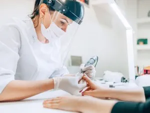 Igiena în saloanele de înfrumusețare: reguli și bune practici