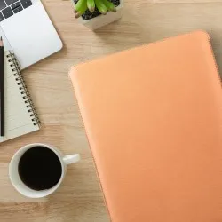 Husa laptop, MacBook 15 inch, UNIKA, piele PU cu lana din fibre naturale, bej Husa laptop, MacBook 15 inch, UNIKA, piele PU cu lana din fibre naturale, bej