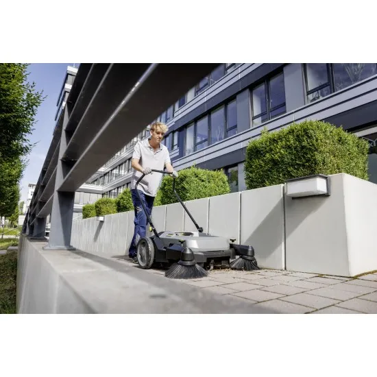 Mașină de măturat KM 70/20 C 2SB, Kärcher Mașină de măturat KM 70/20 C 2SB, Kärcher