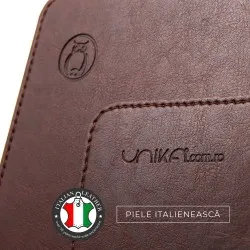 Set mapa birou Office pentru protectie, Unika, din piele PU, 1 suport farfurie si 2 suporturi pahar, maro, 89 cm Set mapa birou Office pentru protectie, Unika, din piele PU, 1 suport farfurie si 2 suporturi pahar, maro, 89 cm