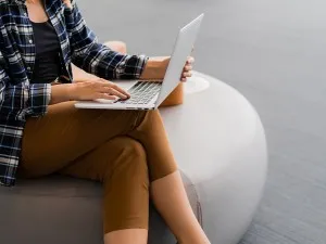 Găsește Covorul Ideal pentru Afacerea Ta: Soluții Personalizate și Funcționale