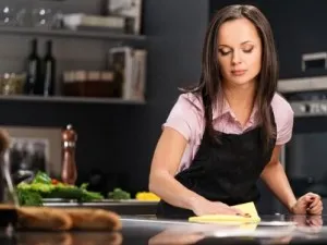 8 pași pentru curățarea și igienizarea bucătăriilor în cel mai scurt timp