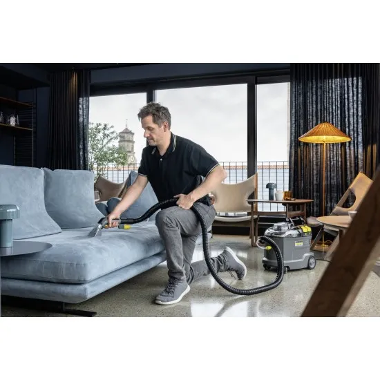 Aparat de curățat cu spray-extracție Puzzi 8/1, Kärcher Aparat de curățat cu spray-extracție Puzzi 8/1, Kärcher