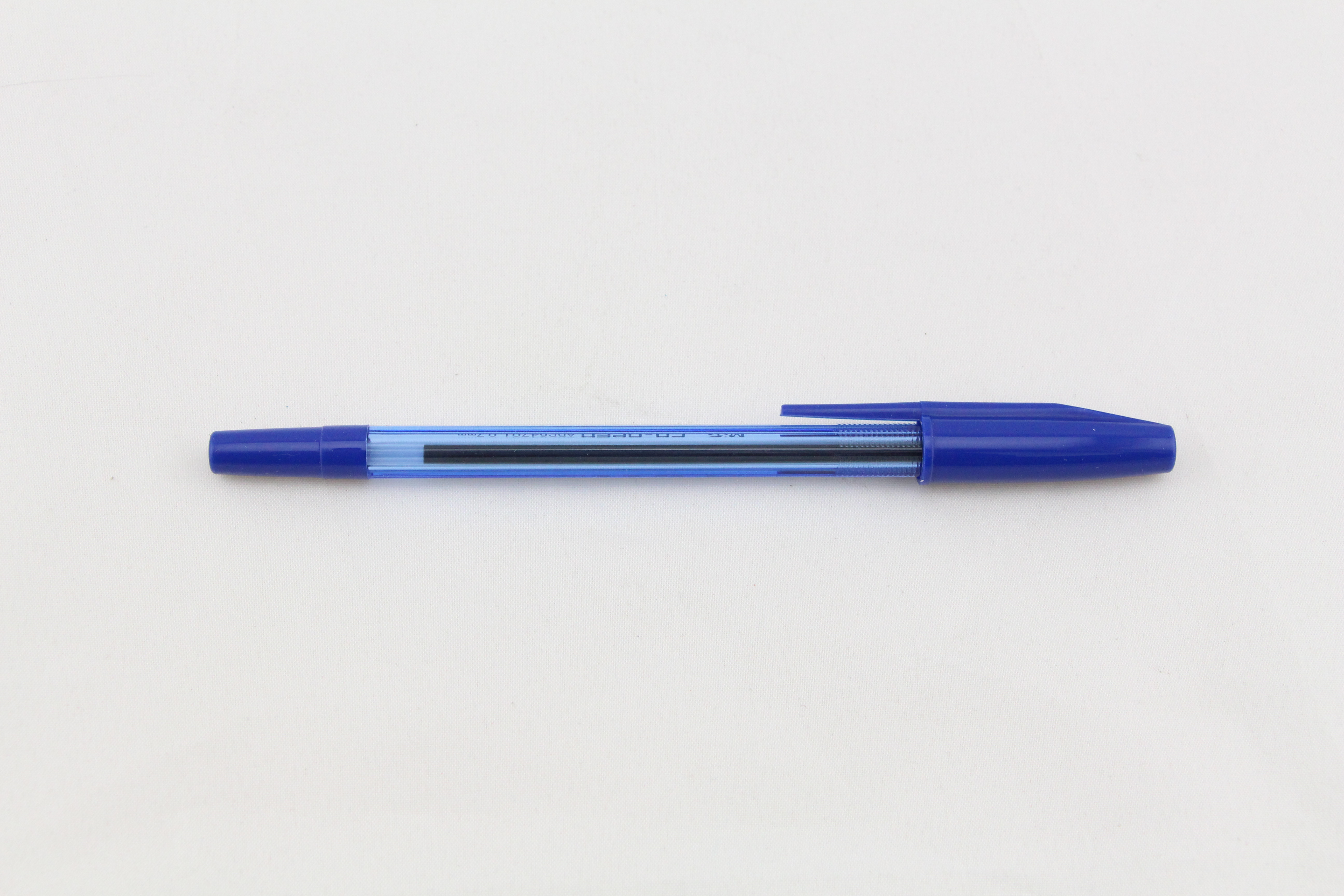 M&G Pix cu capac  varf 0.7mm  cerneala: albastru